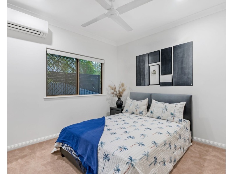 19 Oceanview Place, Mooroobool QLD 4870