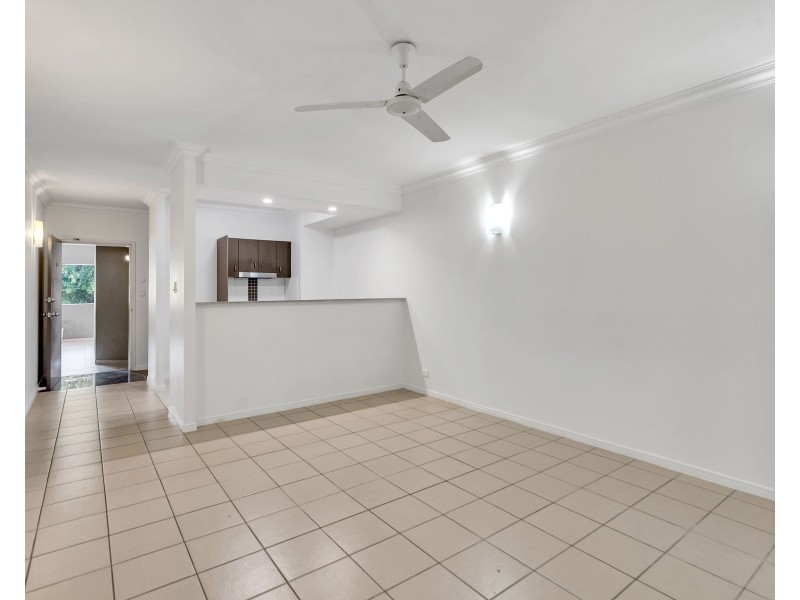 3/83 Hayward Street, Mooroobool QLD 4870