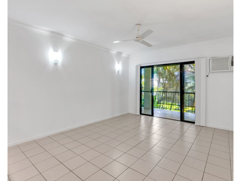 3/83 Hayward Street, Mooroobool QLD 4870