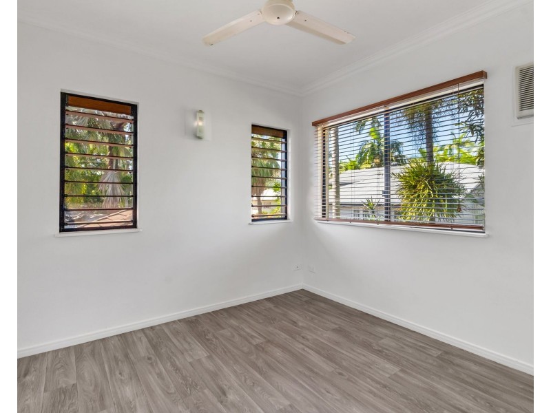 3/83 Hayward Street, Mooroobool QLD 4870