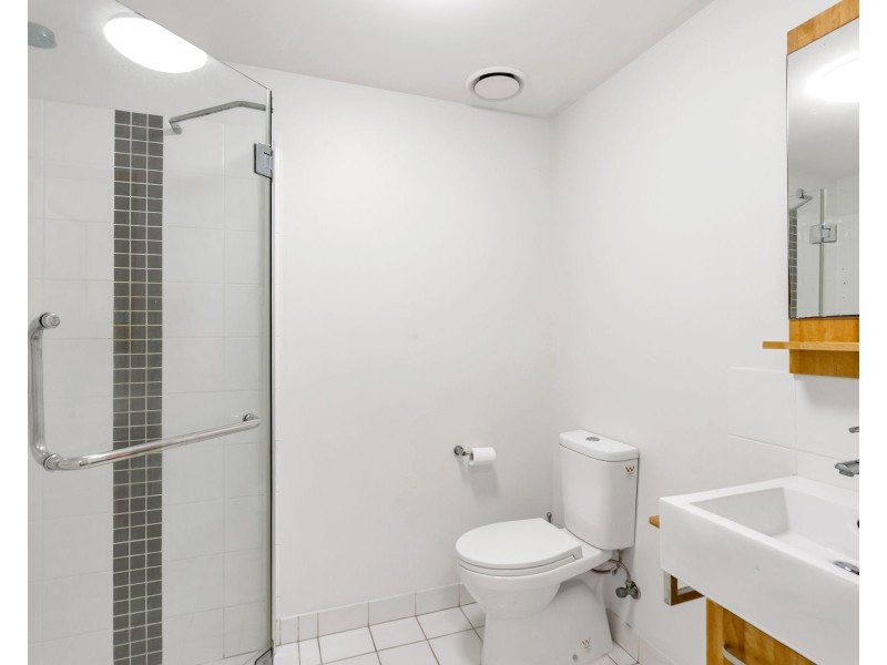 3/83 Hayward Street, Mooroobool QLD 4870