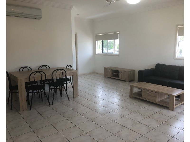 9/178 McLeod Street, Cairns North QLD 4870