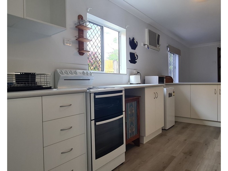 360 McLeod Street, Cairns North QLD 4870