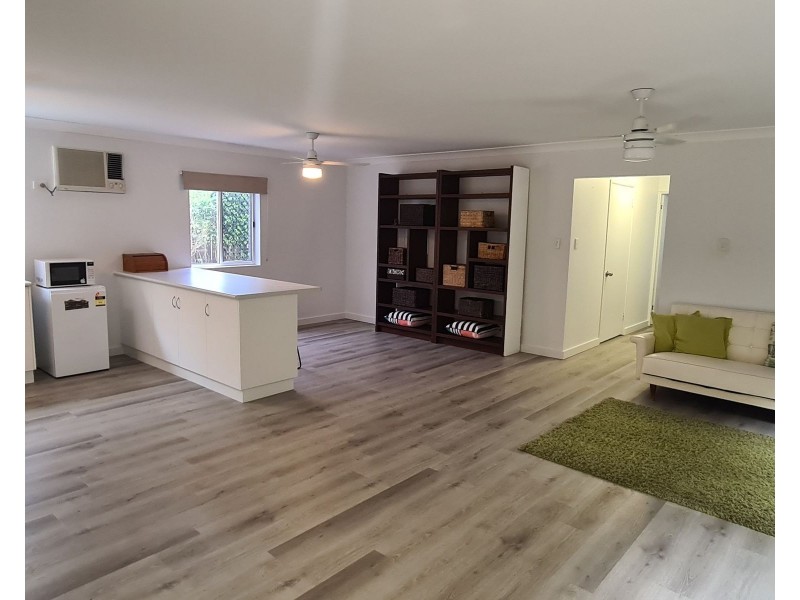 360 McLeod Street, Cairns North QLD 4870