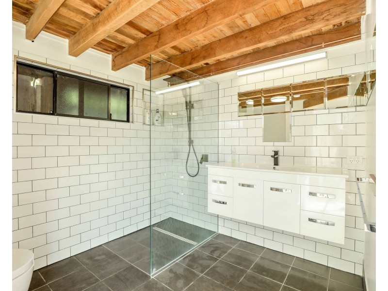 27 Okeefe Street, Cairns North QLD 4870