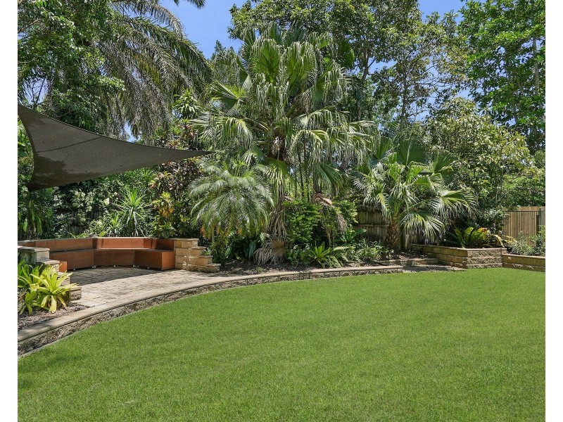 10 Monica Close, Holloways Beach QLD 4878