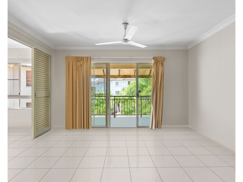 1758/2-10 Greenslopes Street, Cairns North QLD 4870