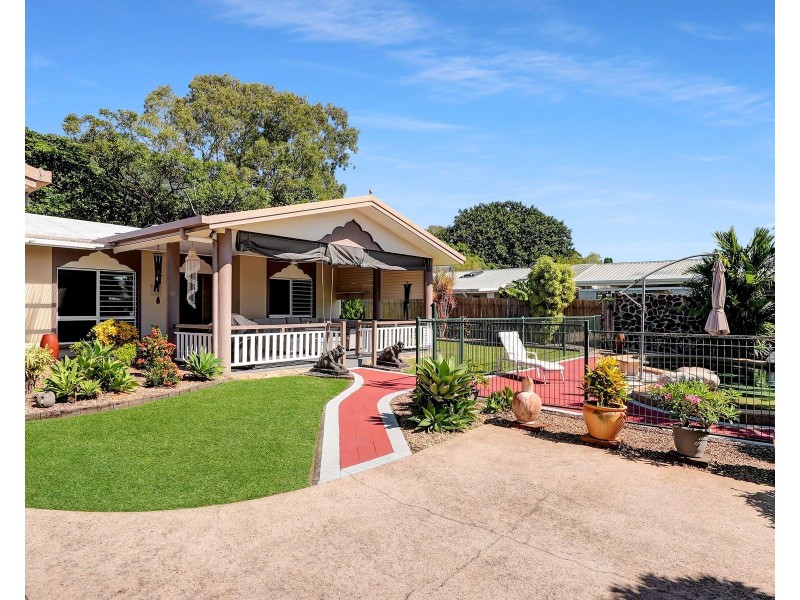 27 Carnation Drive, Mooroobool QLD 4870