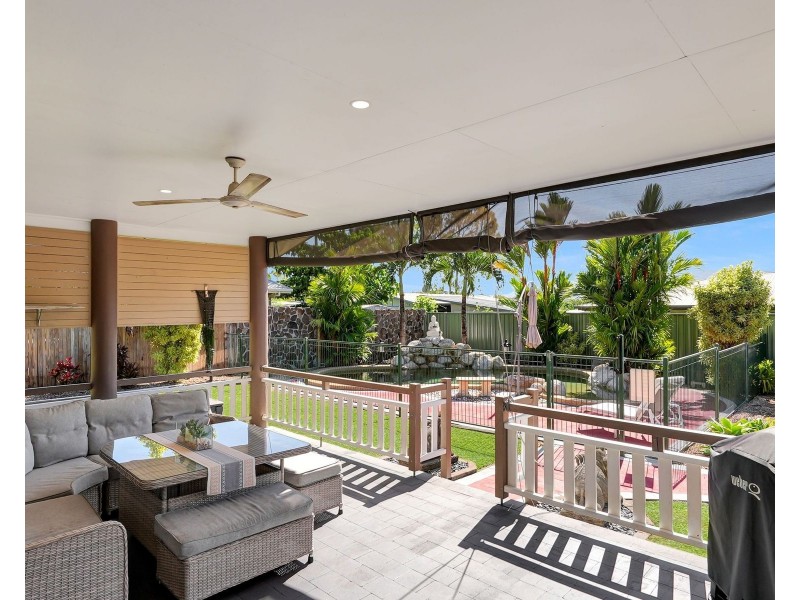 27 Carnation Drive, Mooroobool QLD 4870