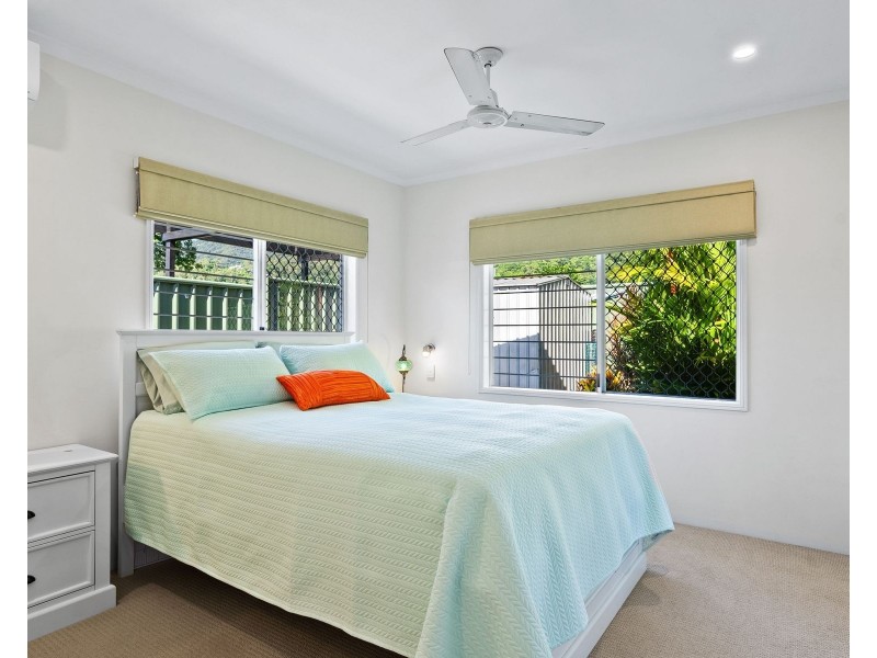 27 Carnation Drive, Mooroobool QLD 4870