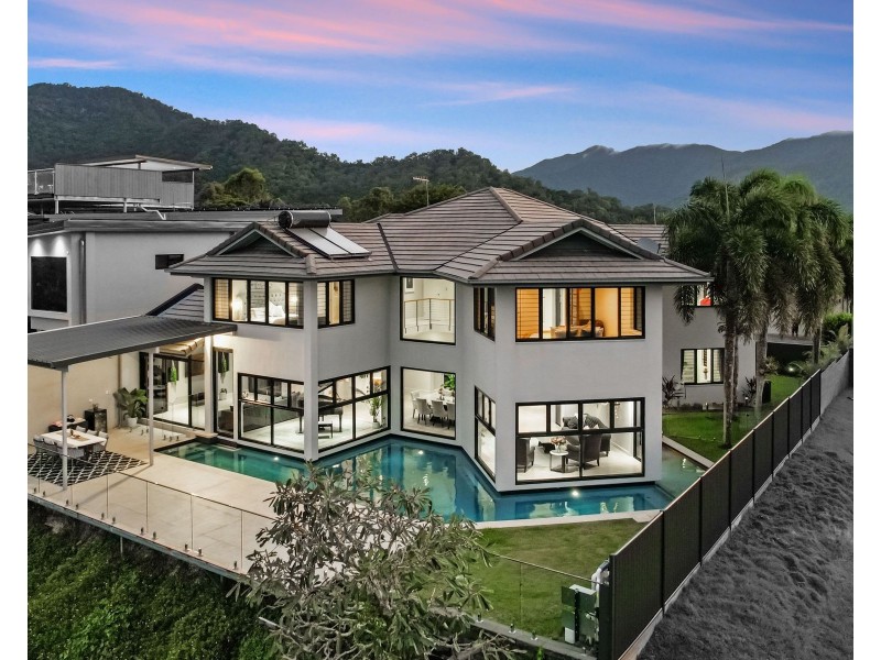 8 The Peak Road, Brinsmead QLD 4870