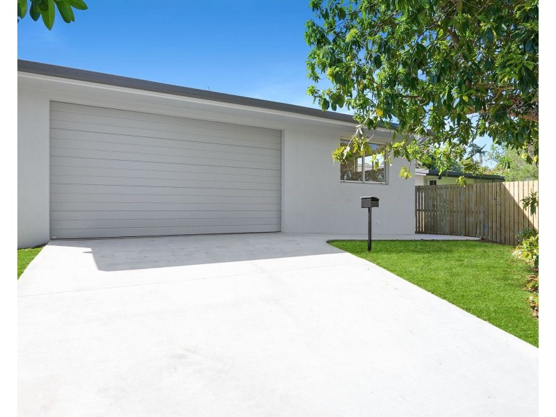449B McCoombe Street, Mooroobool QLD 4870