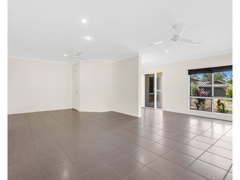 17 Hetherton Street, Smithfield QLD 4878