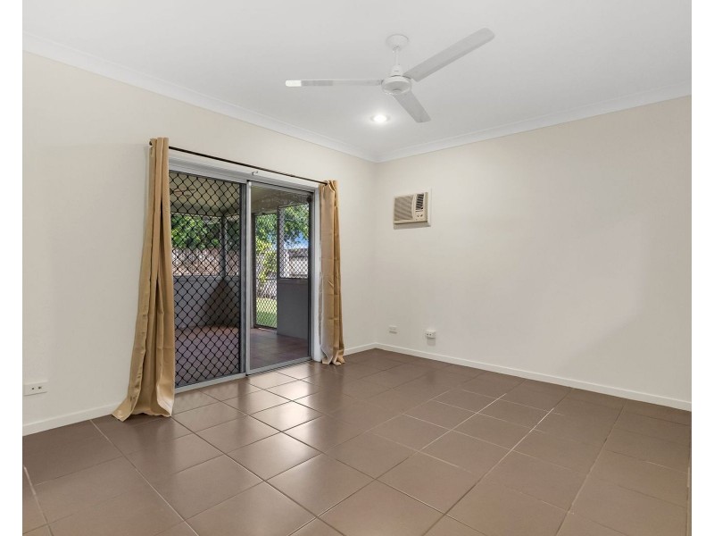 17 Hetherton Street, Smithfield QLD 4878
