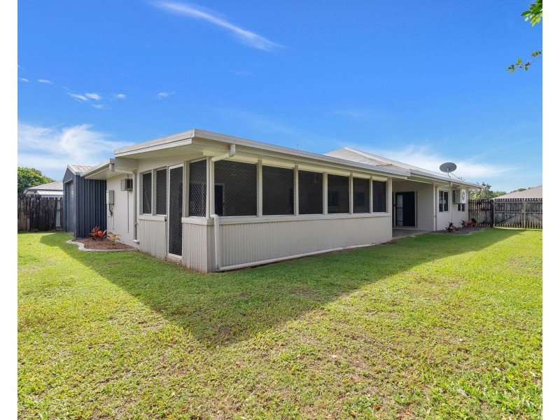 17 Hetherton Street, Smithfield QLD 4878