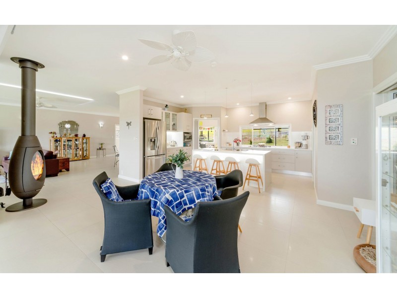 5 Ayre Close, The Pinnacles NSW 2460