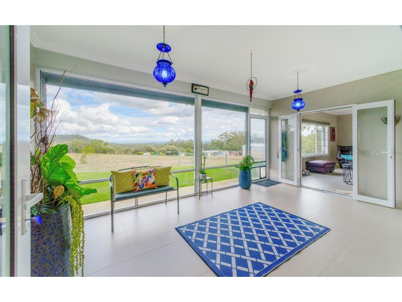 5 Ayre Close, The Pinnacles NSW 2460