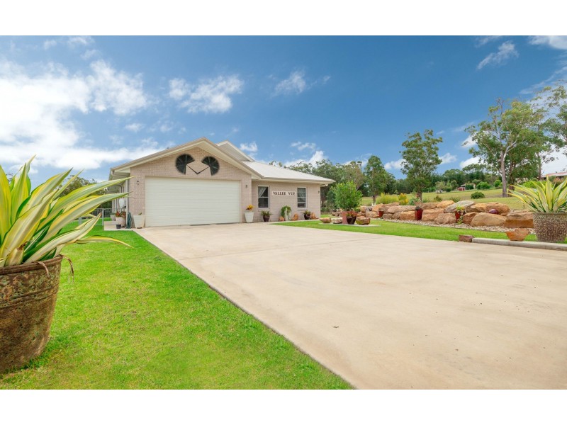 5 Ayre Close, The Pinnacles NSW 2460