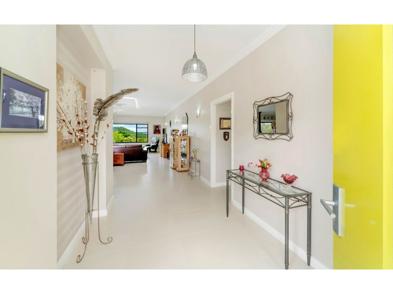 5 Ayre Close, The Pinnacles NSW 2460