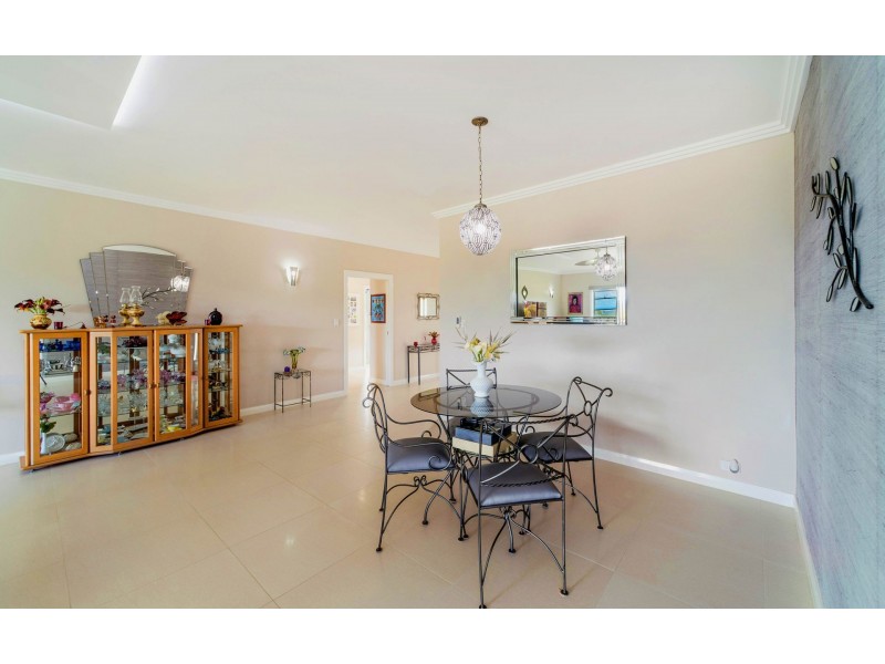 5 Ayre Close, The Pinnacles NSW 2460