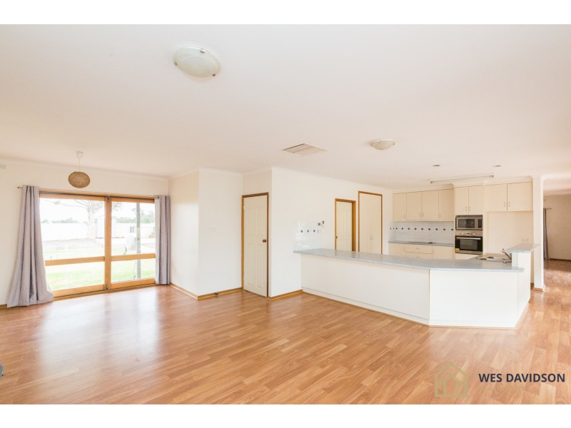636 Riverside East Road, Riverside VIC 3401