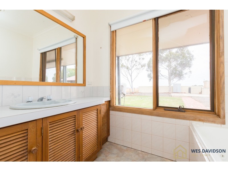 636 Riverside East Road, Riverside VIC 3401