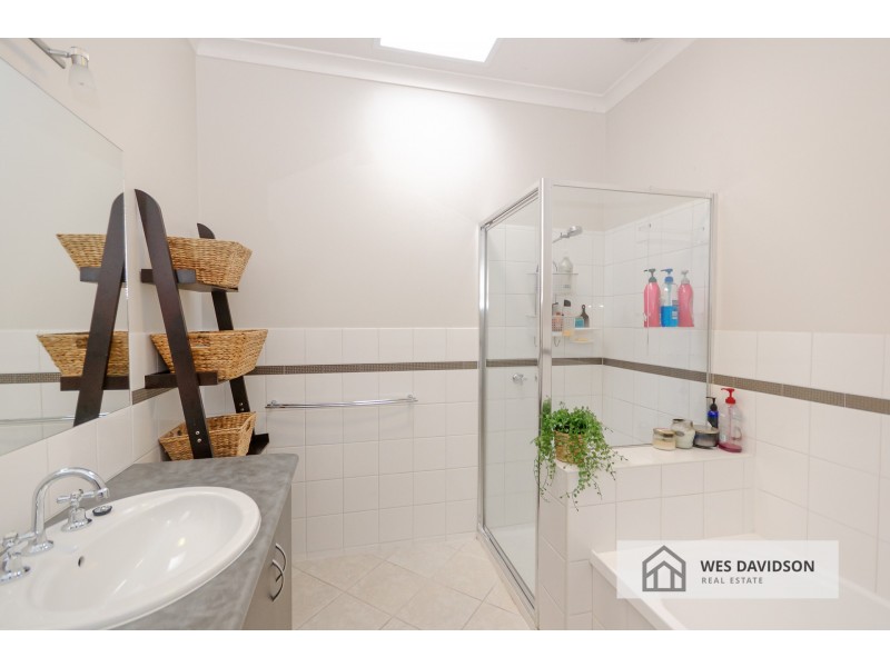 12 MacKenzie Court, Haven VIC 3401