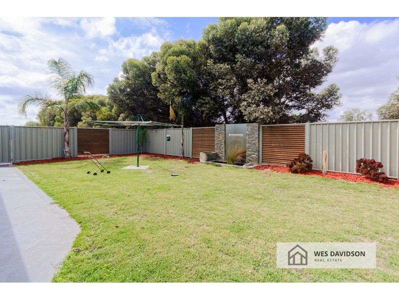 12 MacKenzie Court, Haven VIC 3401