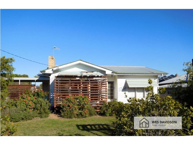 28 Dimboola Road, Nhill VIC 3418