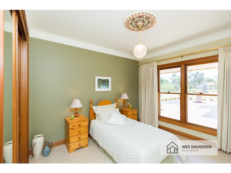 32 Hunts Road, Haven VIC 3401