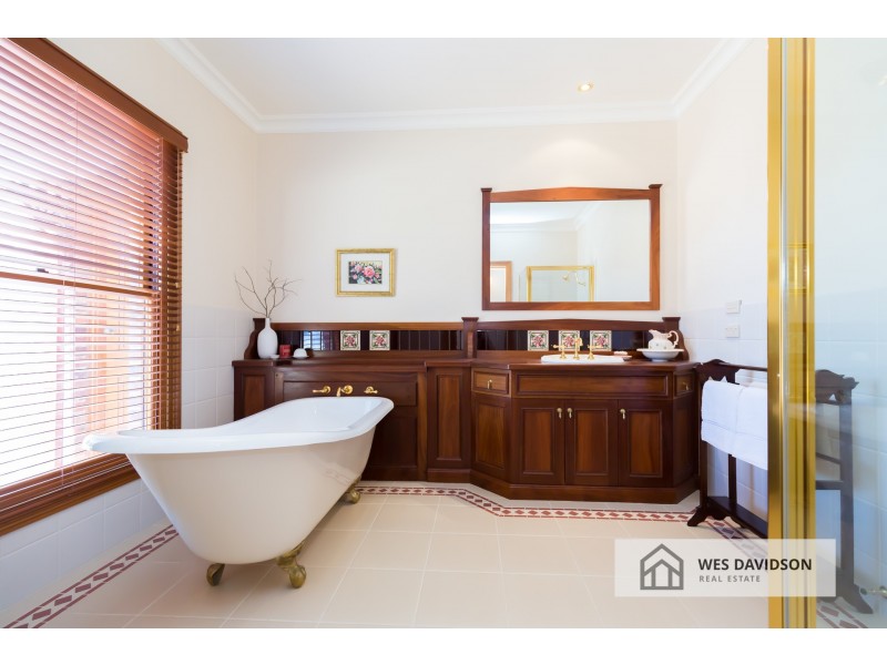 32 Hunts Road, Haven VIC 3401