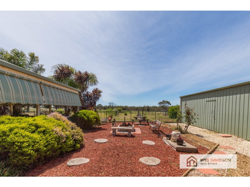38 Brighton Drive, Dooen VIC 3401