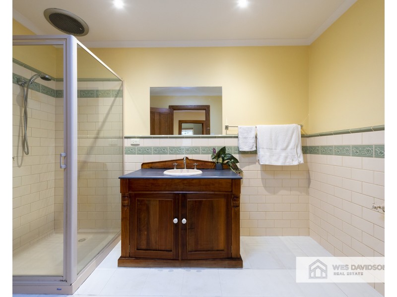 37 Netherway Drive, Quantong VIC 3401