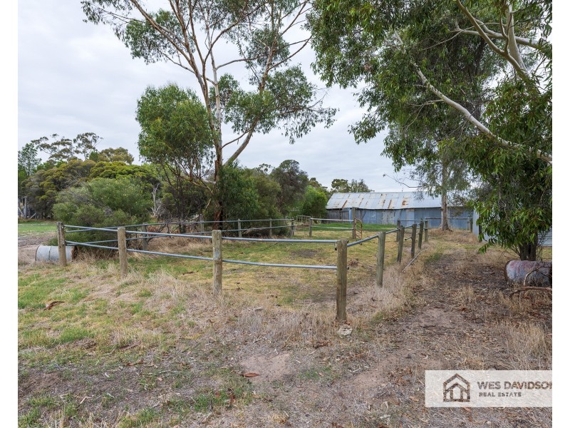 37 Netherway Drive, Quantong VIC 3401