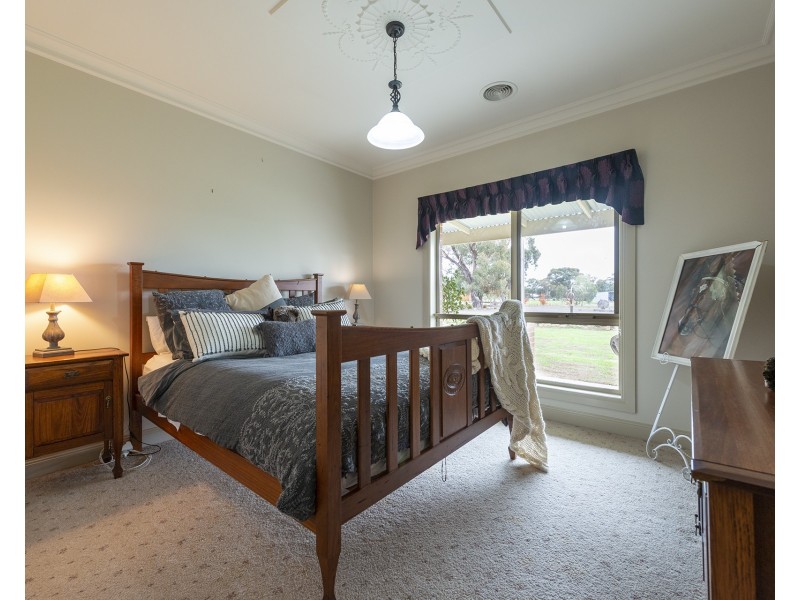 668 Walshs Road, Mckenzie Creek VIC 3401