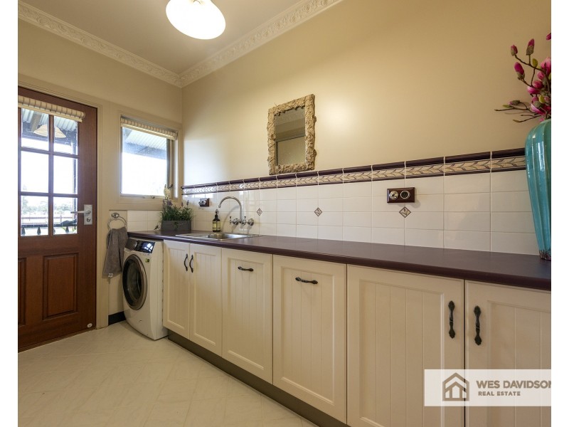 668 Walshs Road, Mckenzie Creek VIC 3401