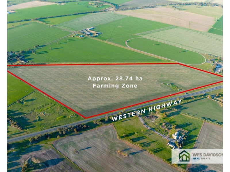 9046 Western Highway, Riverside VIC 3401