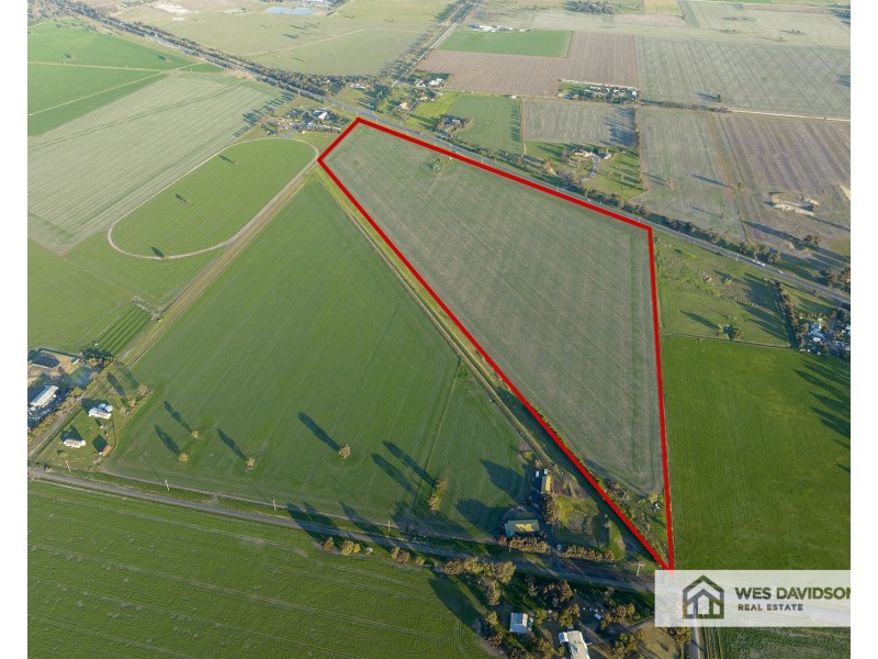 9046 Western Highway, Riverside VIC 3401