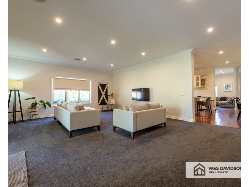 4 Creasey Court, Vectis VIC 3401