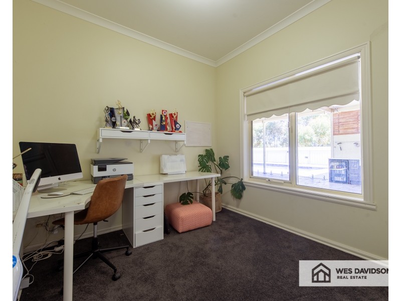 4 Creasey Court, Vectis VIC 3401