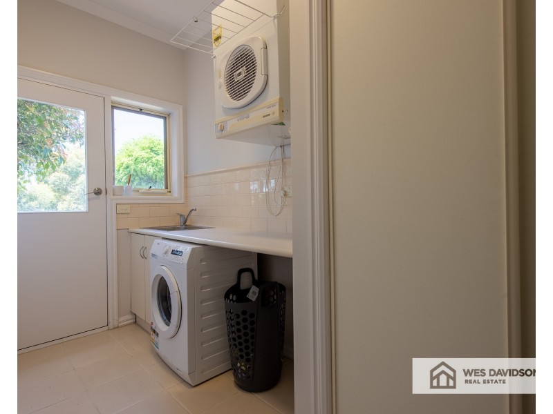 4 Creasey Court, Vectis VIC 3401