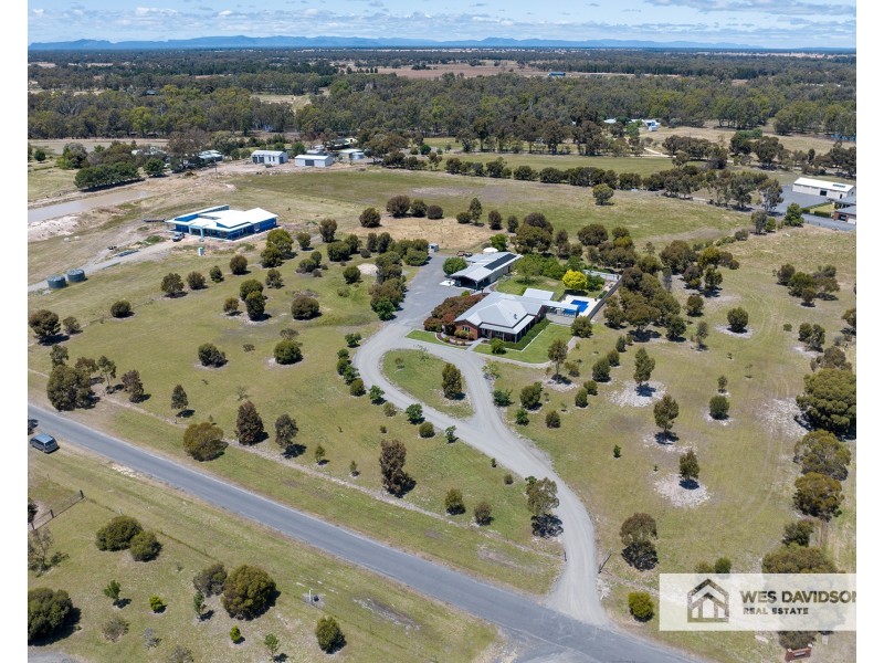 4 Creasey Court, Vectis VIC 3401