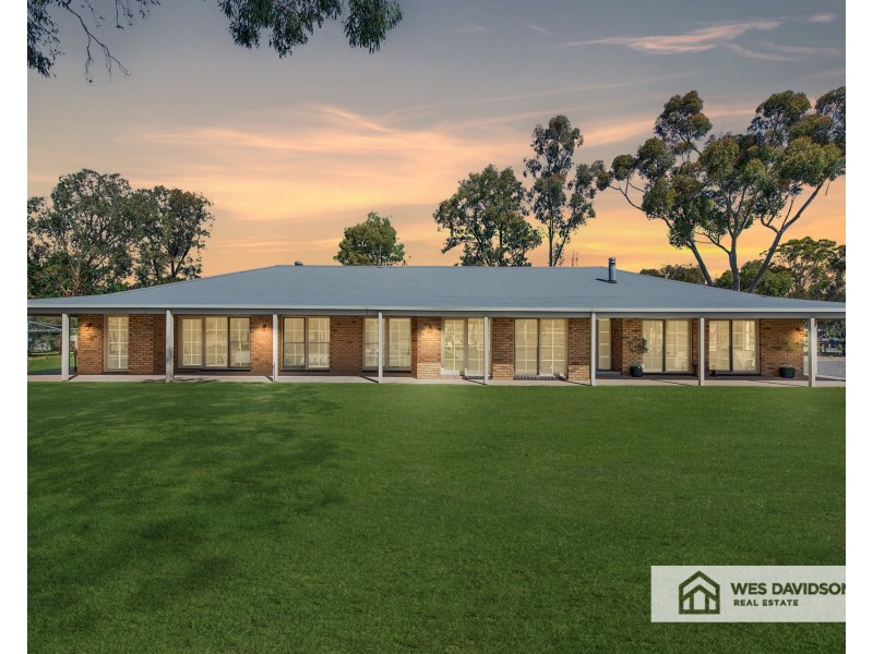 21 Grant Drive, Dooen VIC 3401