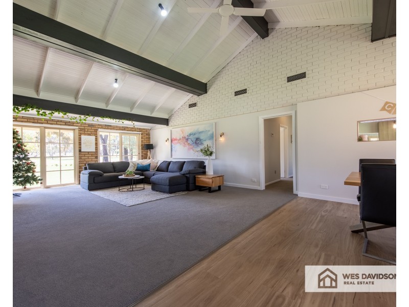 21 Grant Drive, Dooen VIC 3401