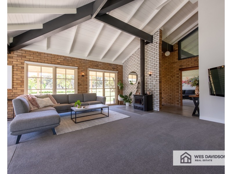 21 Grant Drive, Dooen VIC 3401