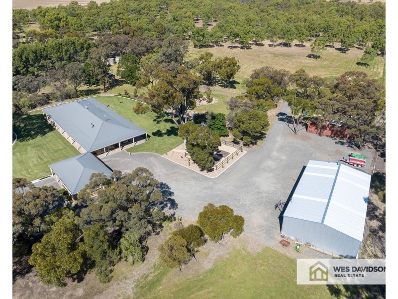 21 Grant Drive, Dooen VIC 3401