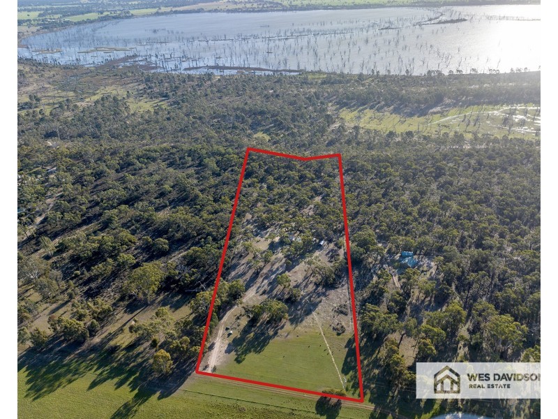 1 John Mcphees Drive, Toolondo VIC 3401