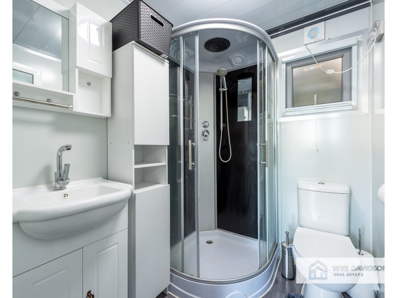 1 John Mcphees Drive, Toolondo VIC 3401