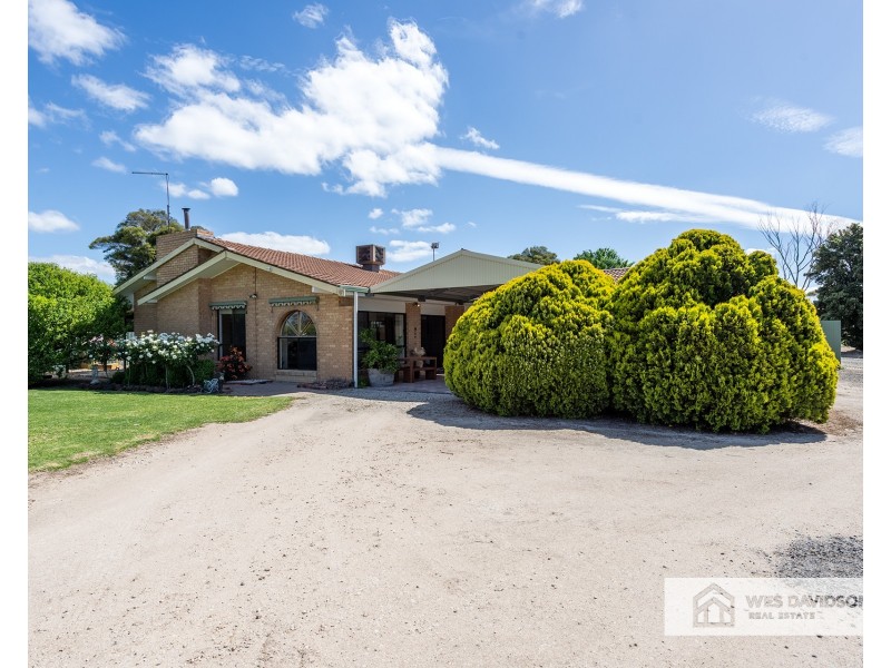 553 Riverside East Road, Riverside VIC 3401