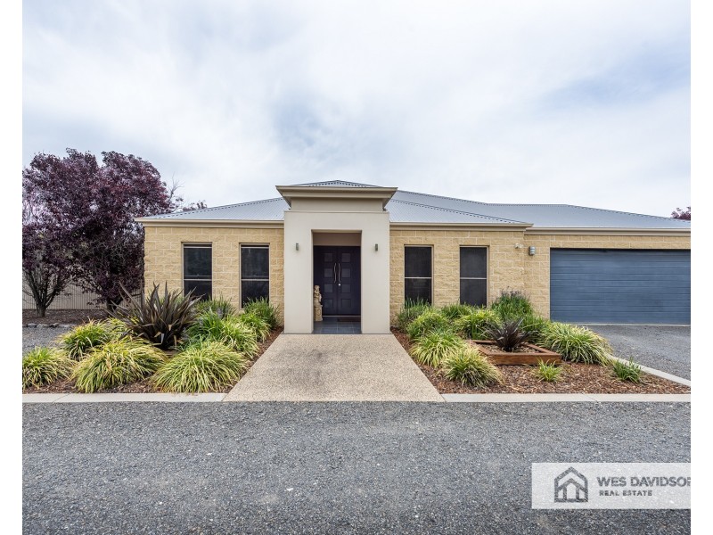 6 Blue Wren Drive, Haven VIC 3401